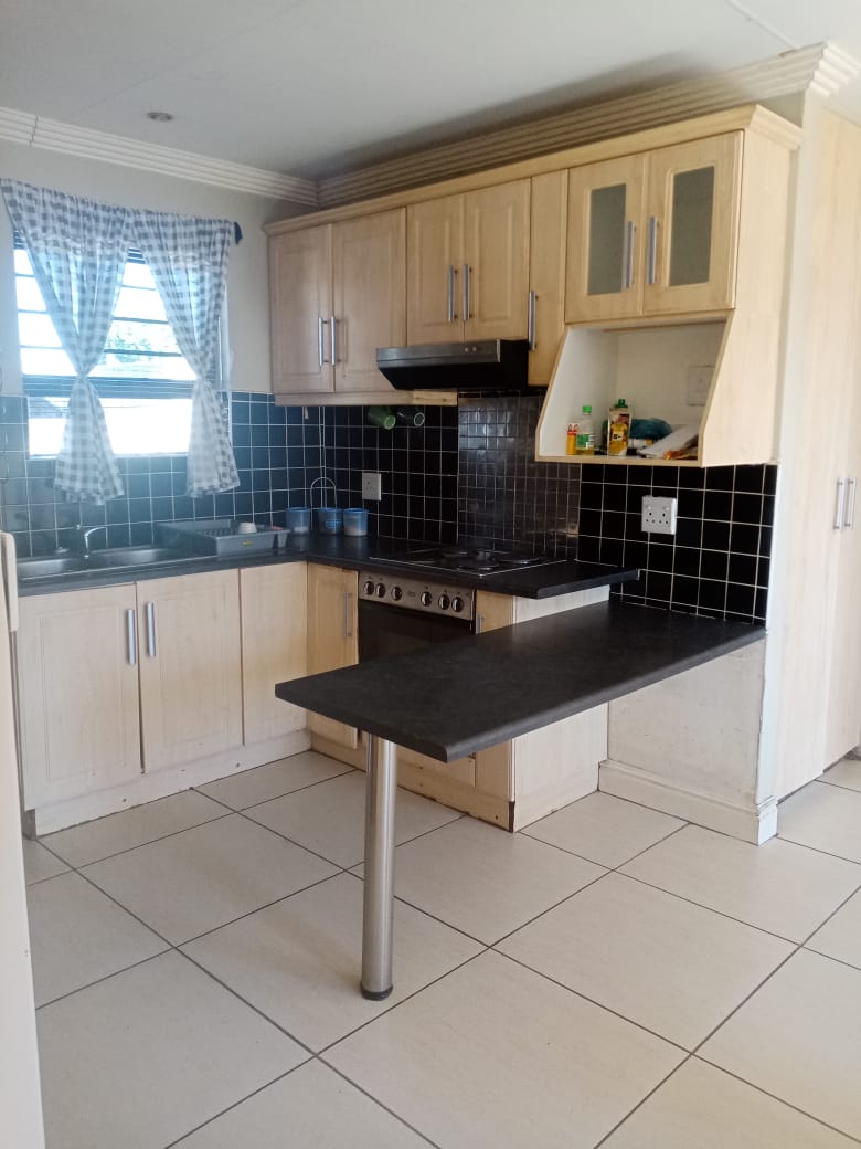 2 Bedroom Property for Sale in Overbaakens Eastern Cape